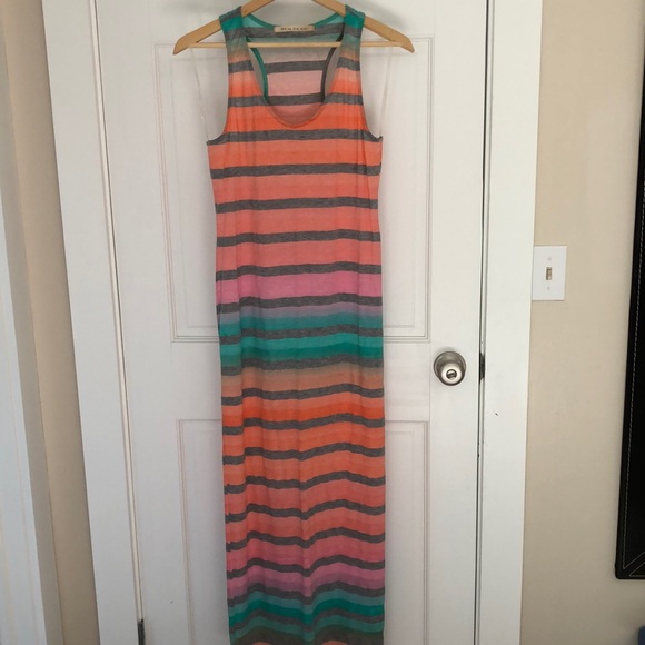 Dresses & Skirts - Maxi dress